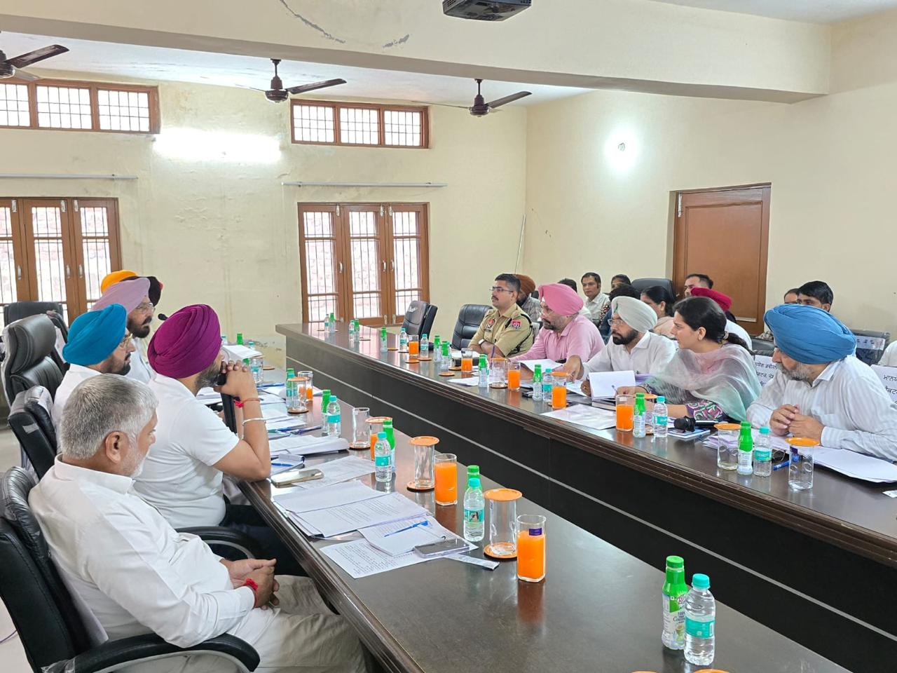 ਪੰਚਾਇਤੀ ਰਾਜ ਇਕਾਈਆਂ ਬਾਰੇ ਵਿਧਾਨ ਸਭਾ ਕਮੇਟੀ ਨੇ ਡੇਰਾਬੱਸੀ ਦਾ ਦੌਰਾ ਕੀਤਾ 